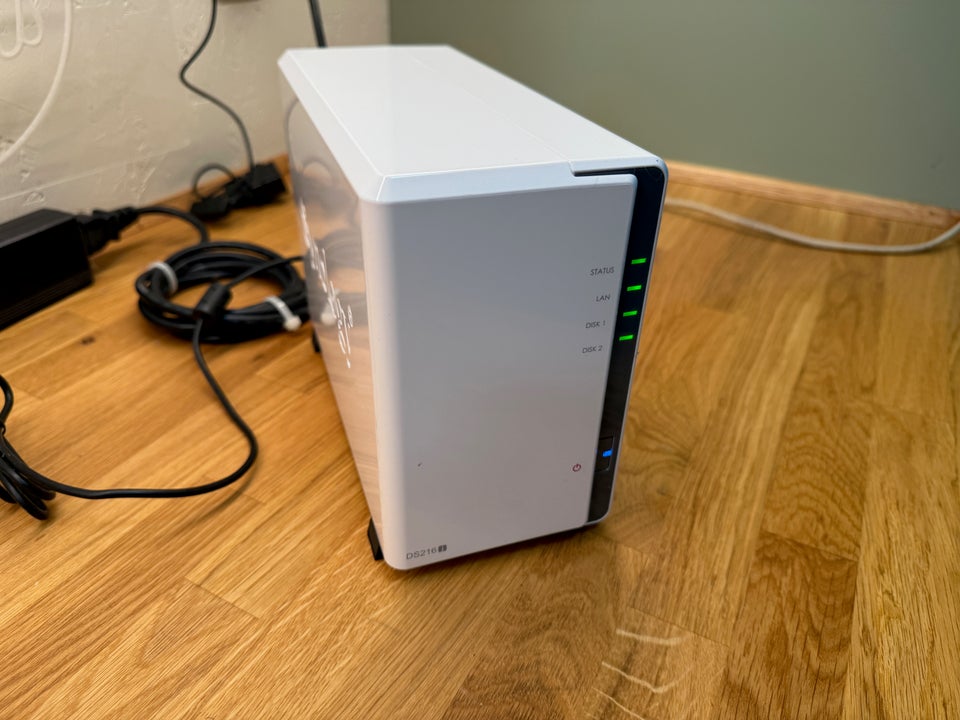 NAS, Synology DS 216j, God