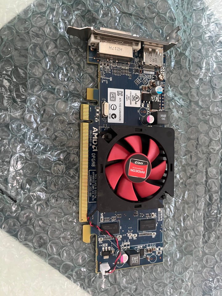 Radeon HD6450 AMD God