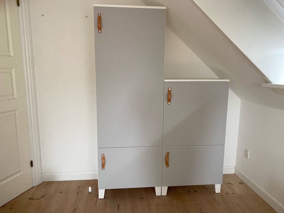 Klædeskab IKEA Platsa b: 120 d: 40