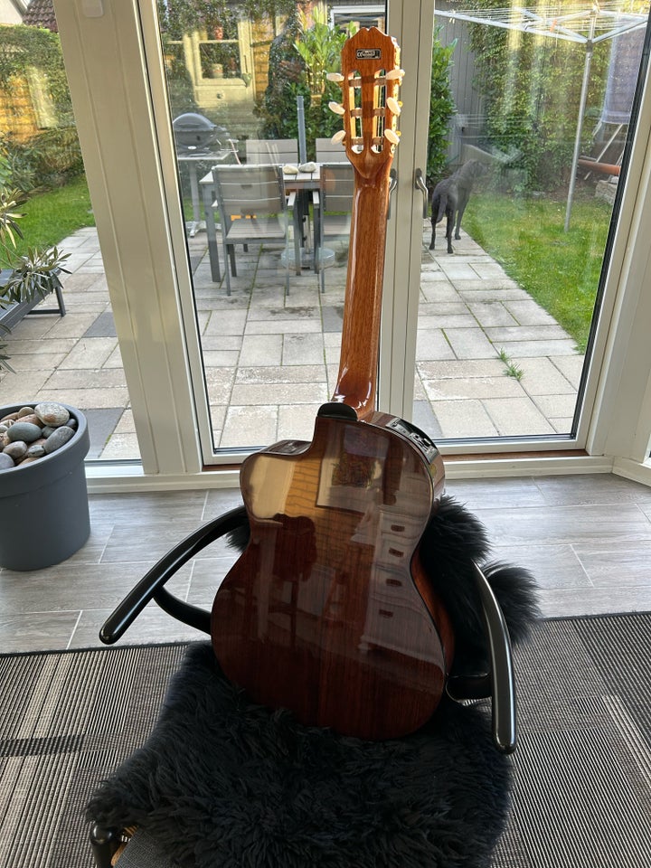 Klassisk, Takamine TG5CE