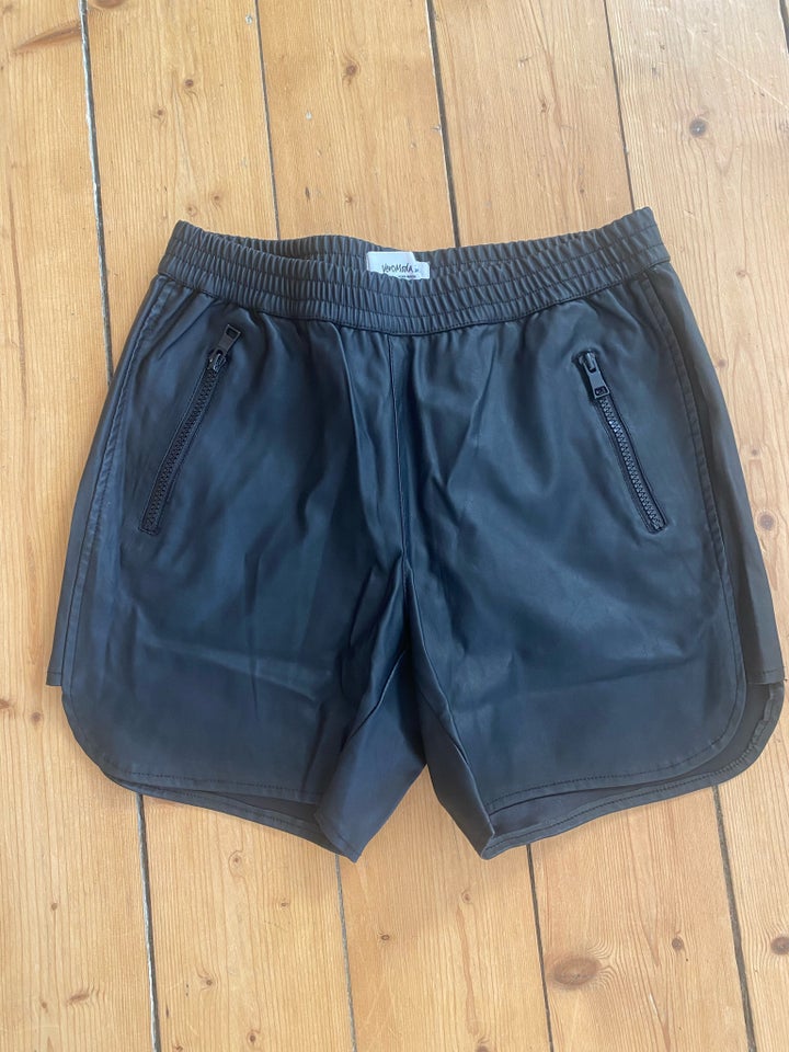 Shorts Vero Moda str 36