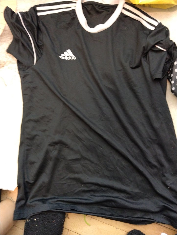 T-shirt Tshirt Adidas