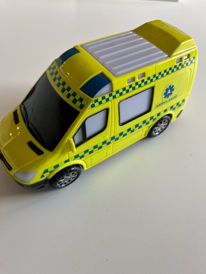 Selvkørende ambulance med lys og