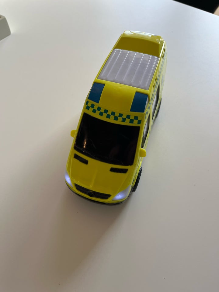 Selvkørende ambulance med lys og