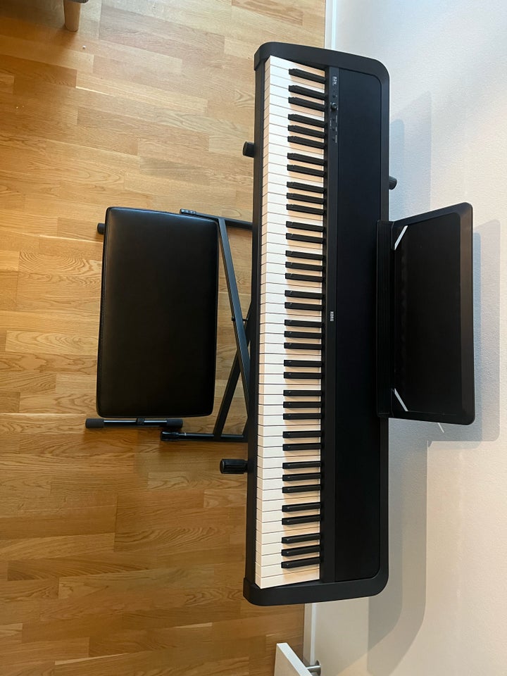 Piano, Korg, Korg B2 Digital Piano