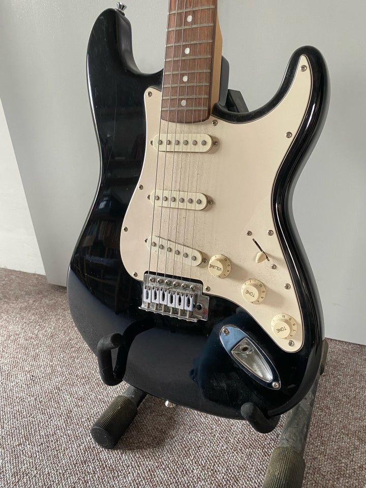 Guitar, Fender Squirer strat