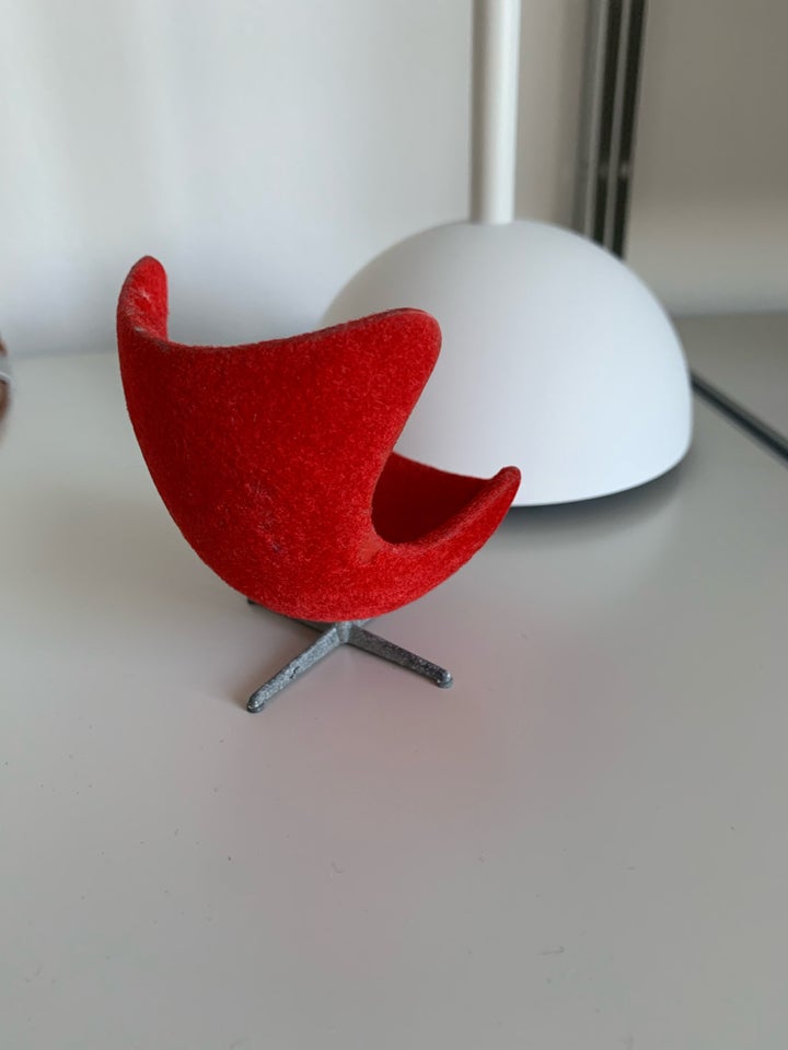 Miniature Ægget, Arne Jacobsen