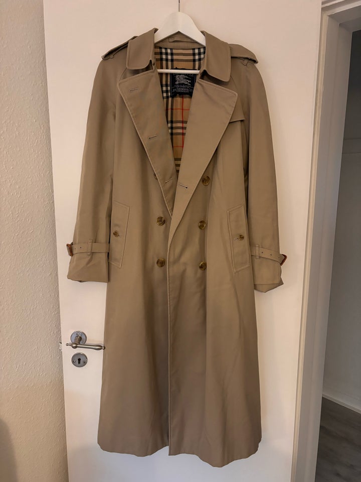 Trenchcoat, str. 38, Burberry