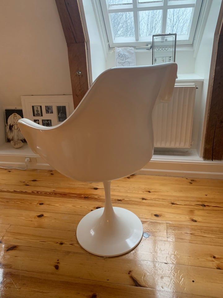 Knoll tulip chair , Knoll