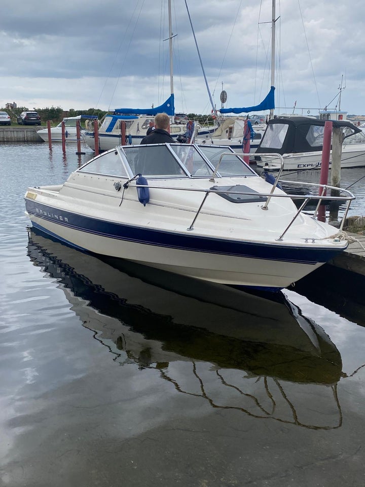 Bayliner Capri 1952