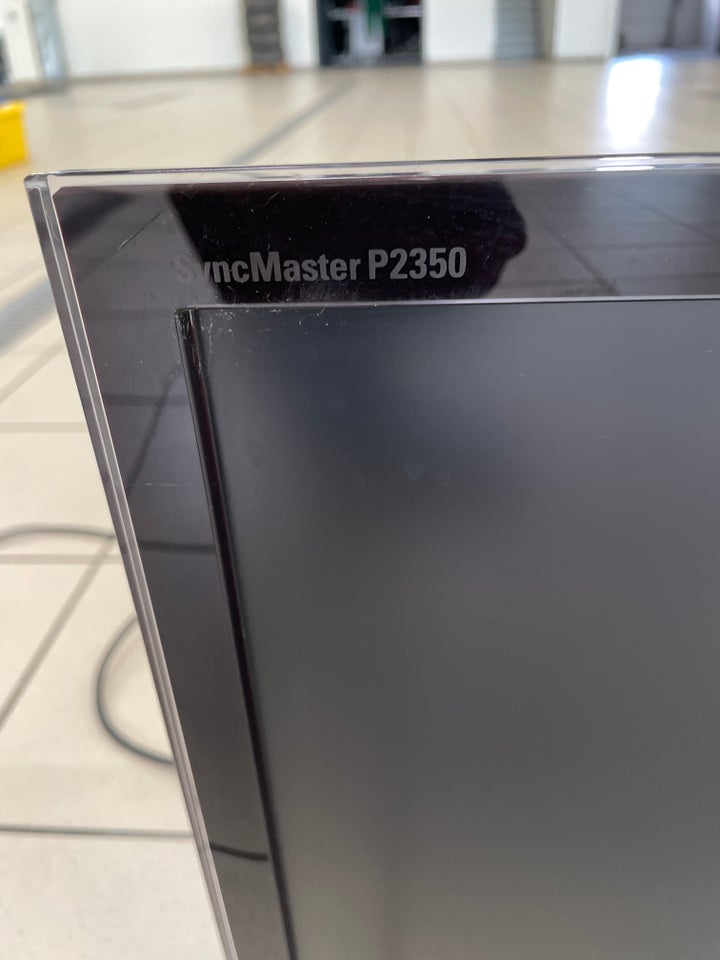 Samsung SyncMaster P2350