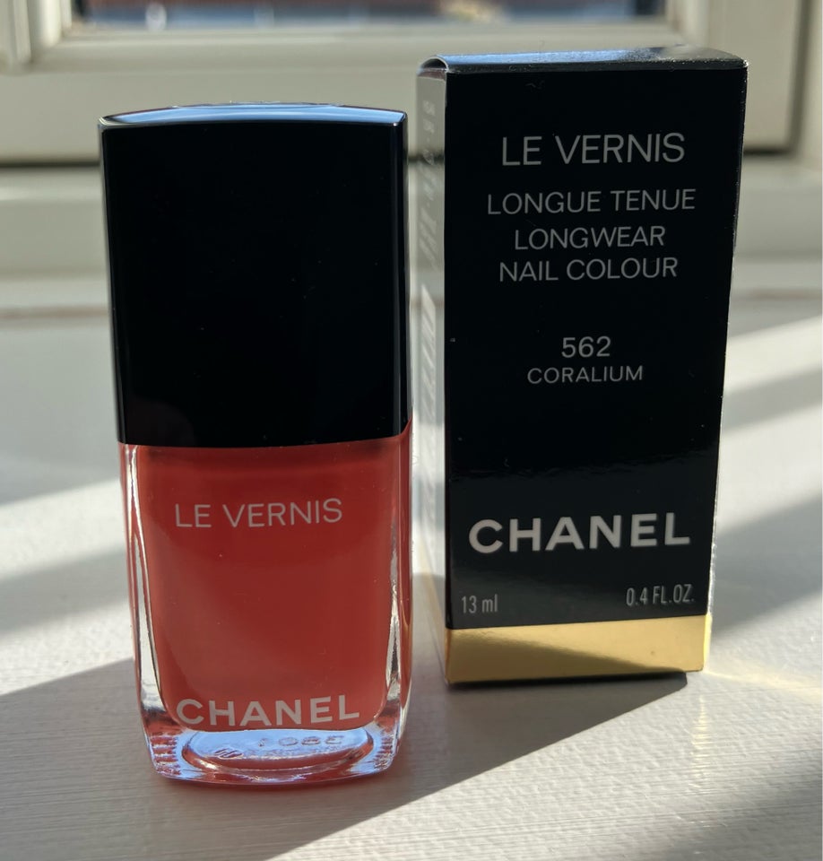 Negle, Le Vernis neglelak, Chanel