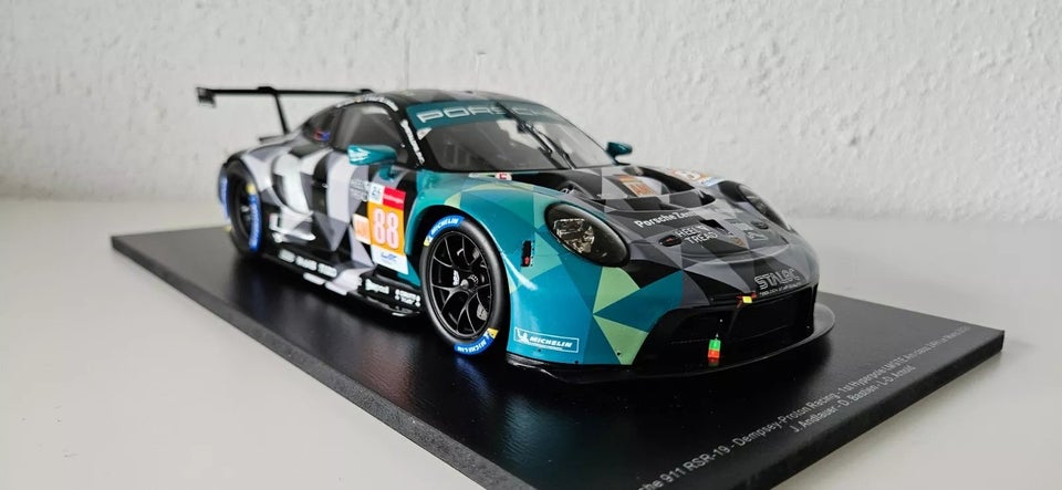 Modelbil, Spark Porsche 911 991