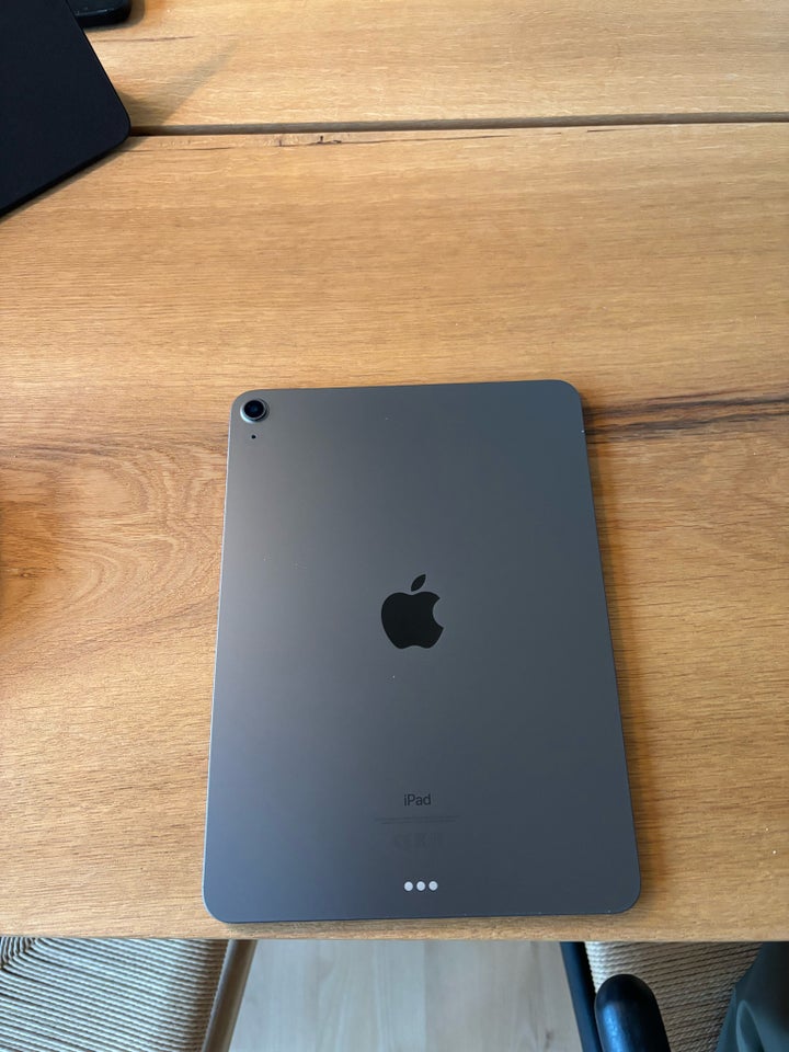 iPad Air 4, 64 GB, sort