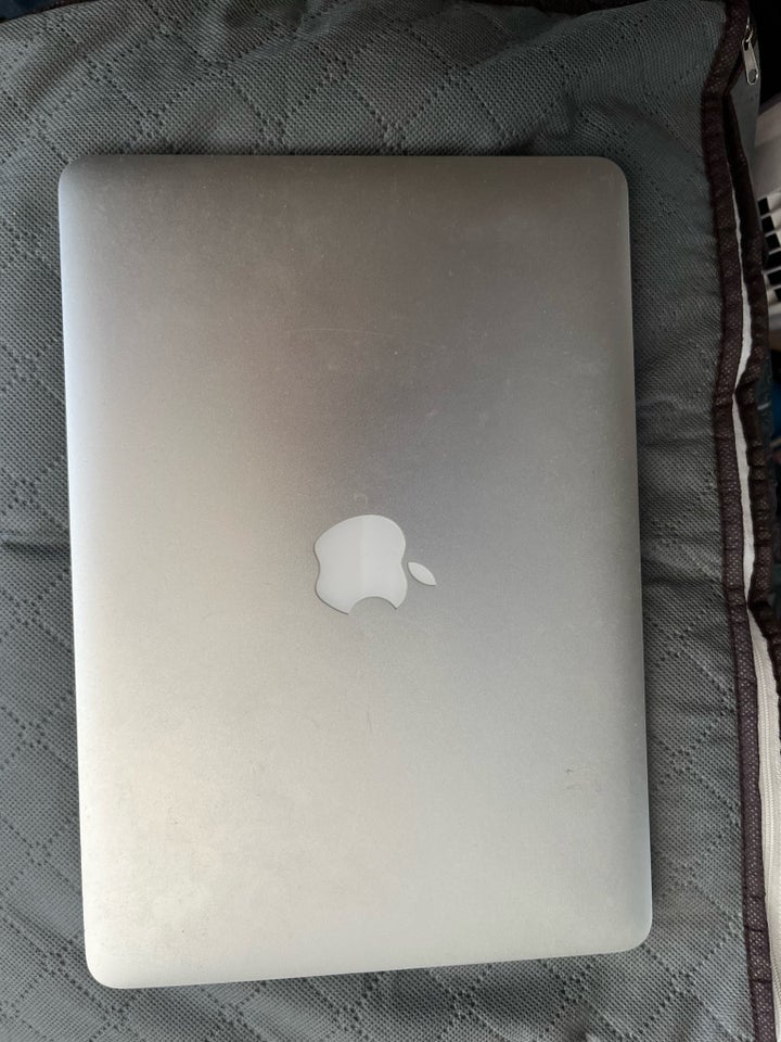 MacBook Pro, Retina 14 , 8 GB ram