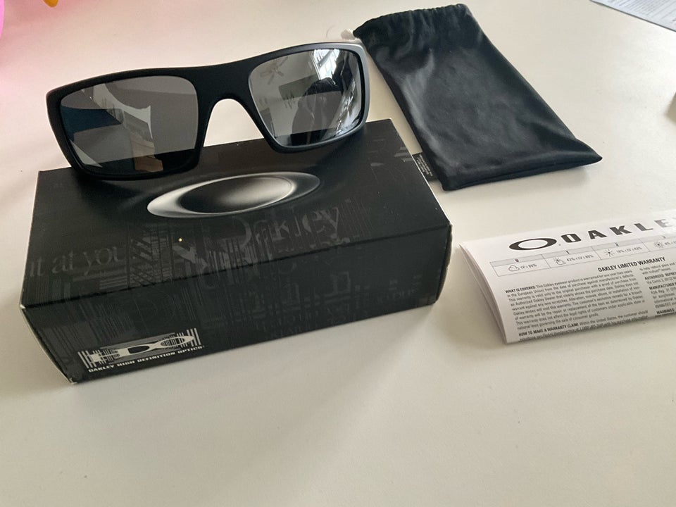 Solbriller herre, Oakley