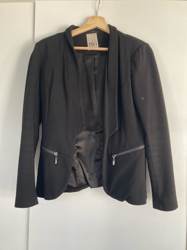 Blazer, str. 38, Pbo