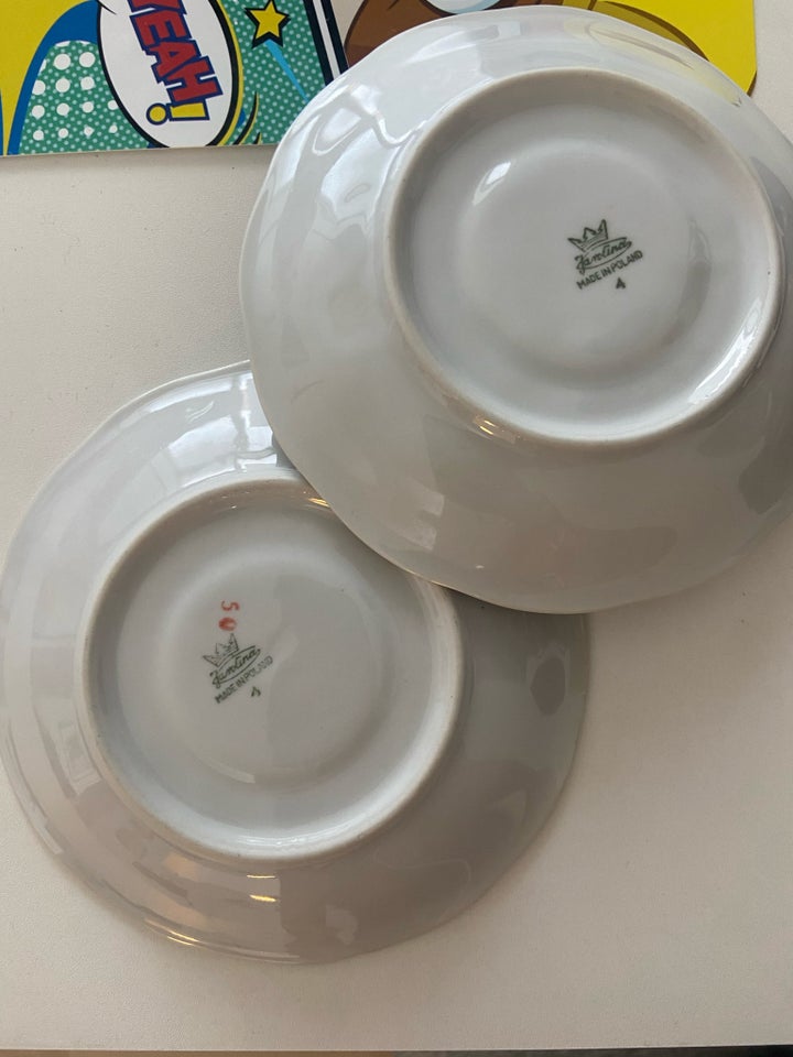 Porcelæn, Tallerkner, kopper