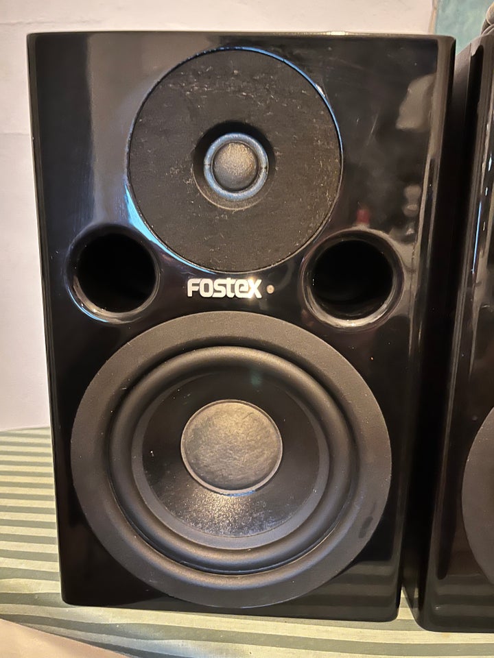 Studio monitors, Fostex PM 0.5 MK2