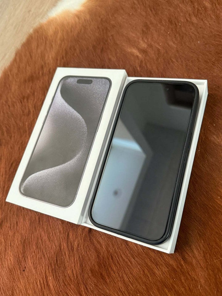 iPhone 15 Pro, 128 GB, sort