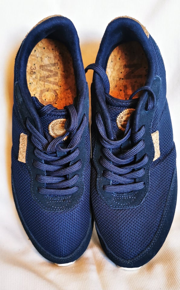 Sneakers, str. 38, Wooden