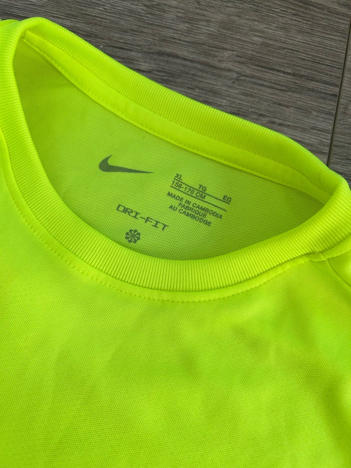 T-shirt, T-shirts, Nike