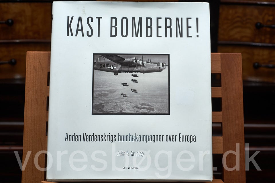 Kast bomberne, emne: historie og