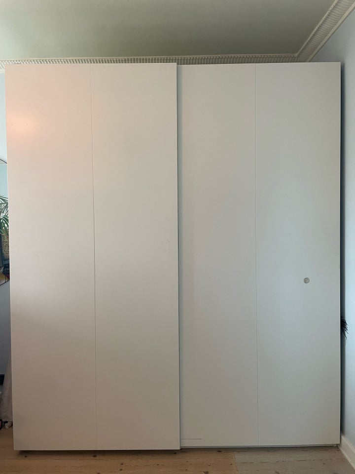 Garderobeskab, Ikea, b: 198 d: 65 h: