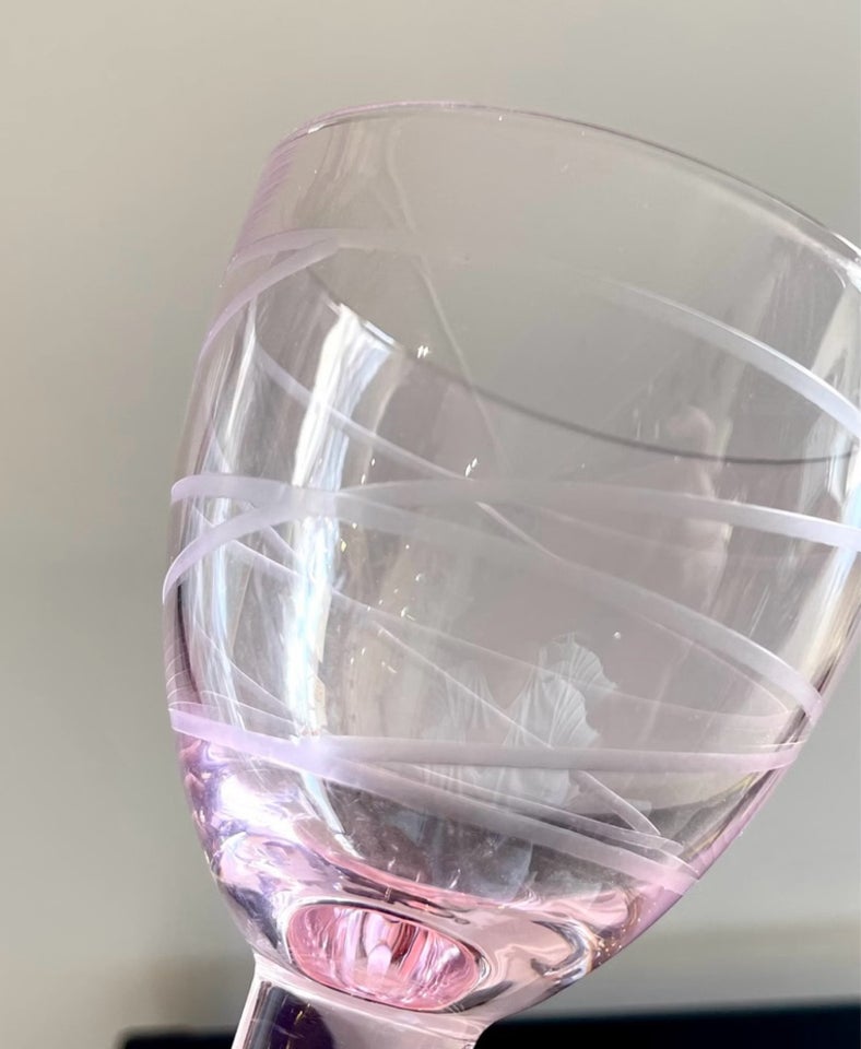 Glas, Ikea Rosa Pralin vinglas,