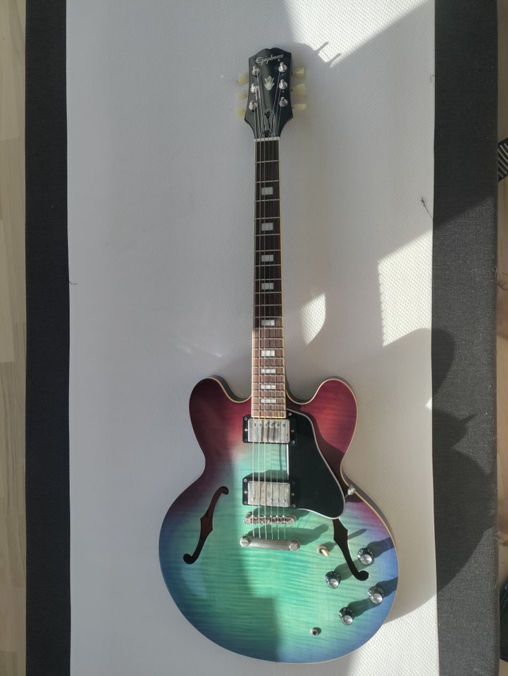 Elguitar, Epiphone ES-335