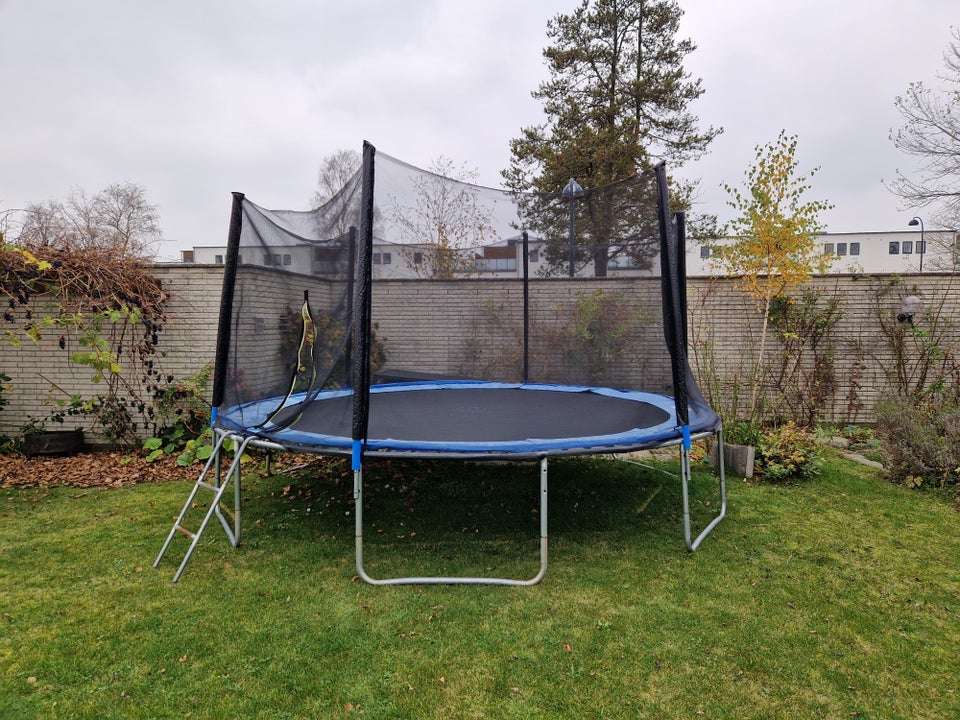 Trampolin, Trampolin Ø4m