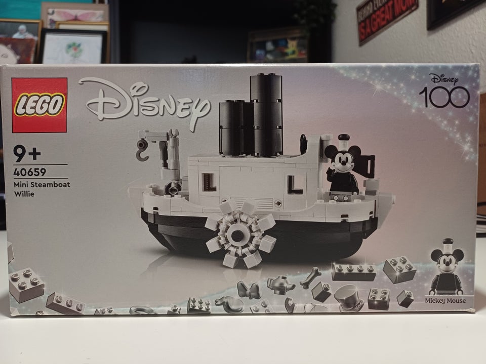 Lego Exclusives Mini Steamboat