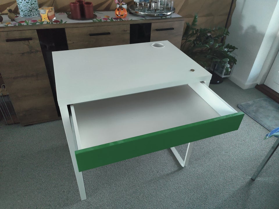 Skrivebord, Ikea, b: 73 d: 50 h: 75