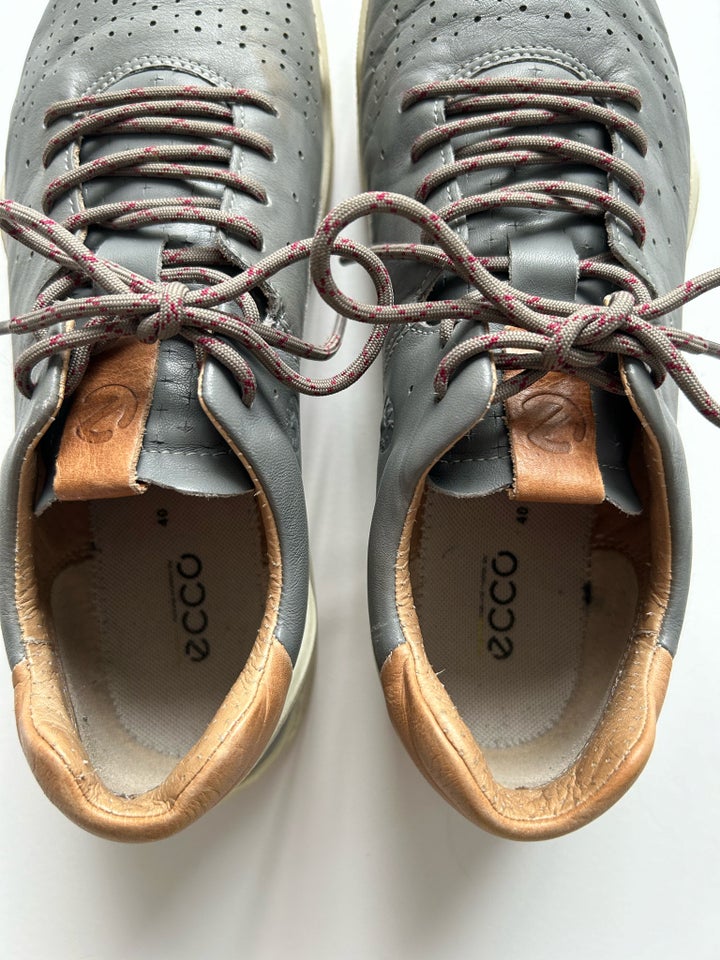 Sneakers Ecco biom str 40