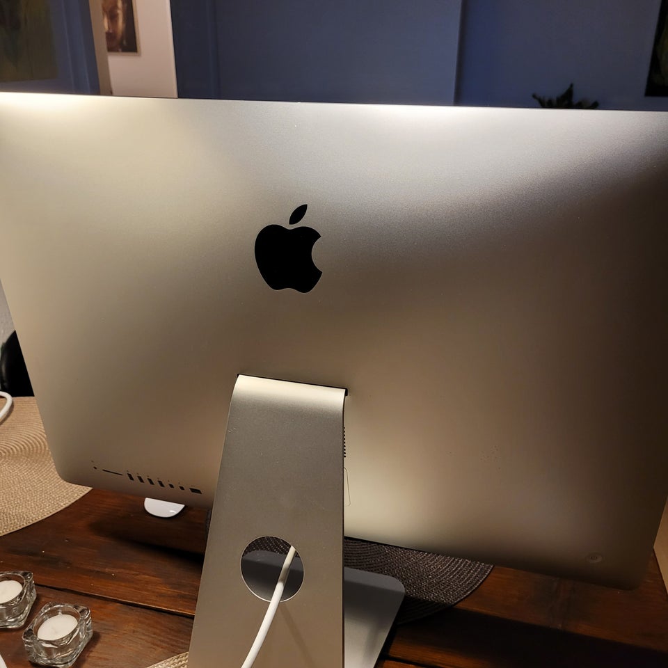 iMac, 27" Slim Model, Quad Core