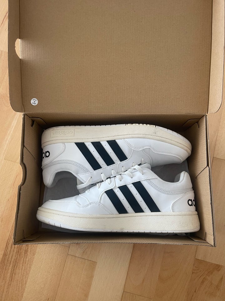 Sneakers, Adidas , str. 44