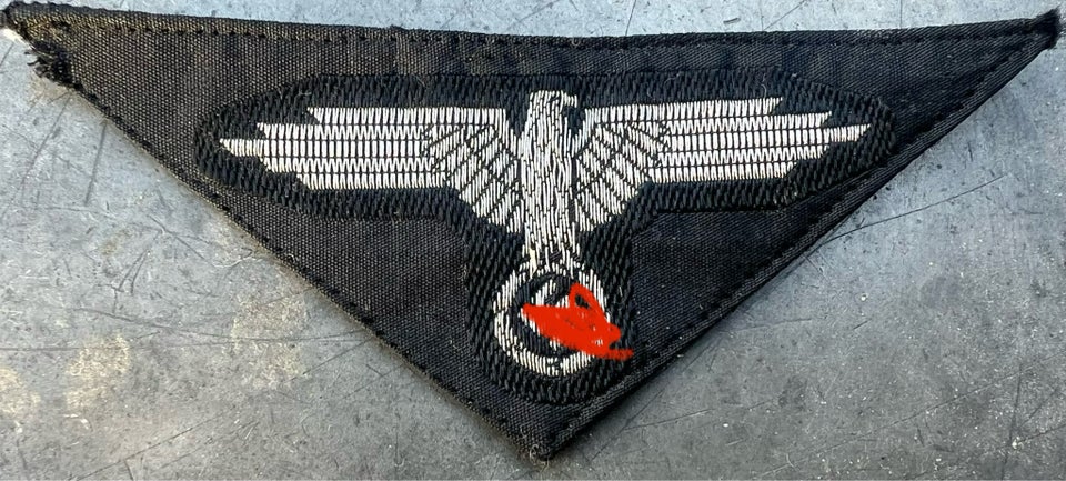 Emblemer, SS hatte officers ørn