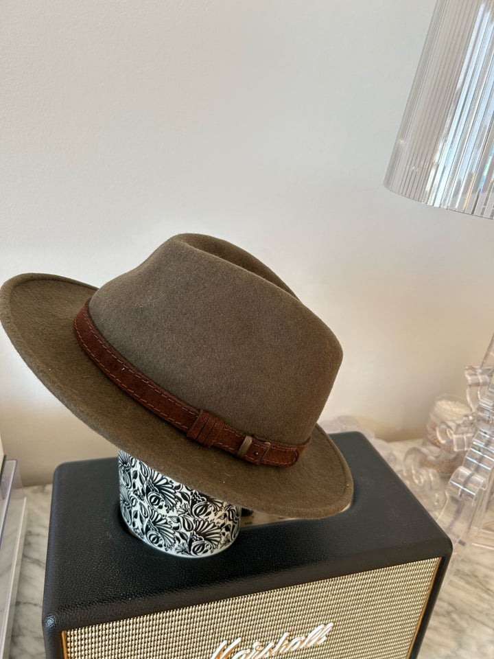 Hat, Fedora, str. 57 (M)