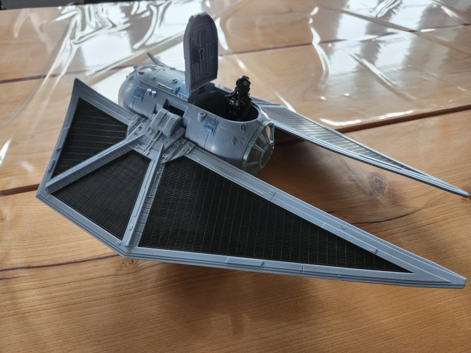 Star wars tie striker