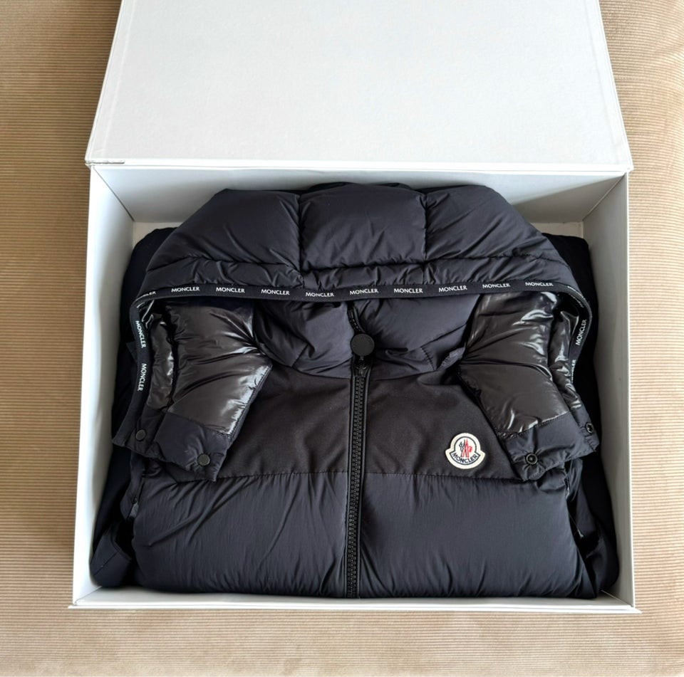 Vest, str. L, Moncler