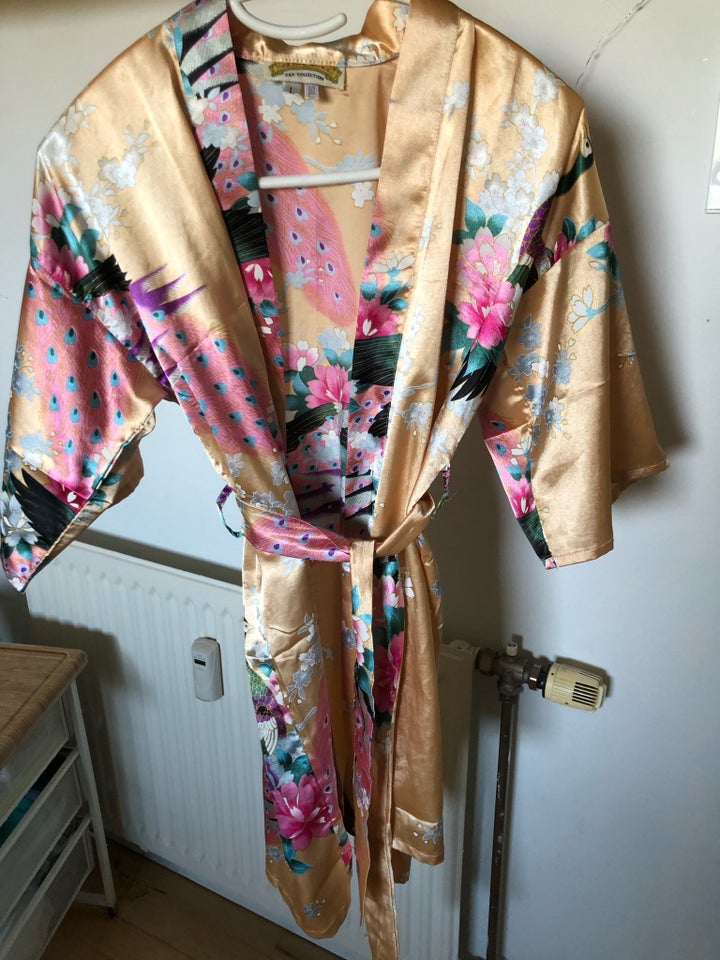 Kimono, Silke, Slik kollektion