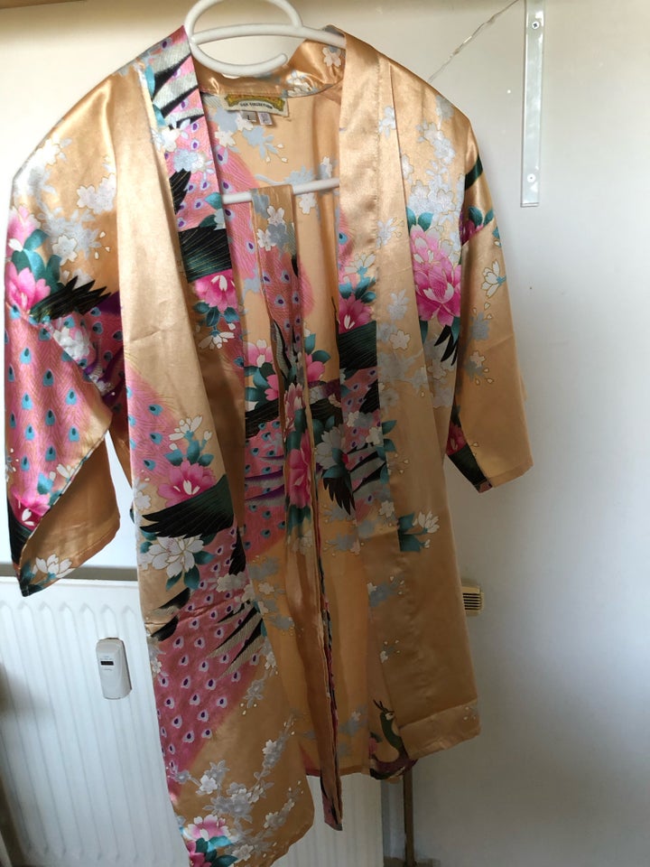 Kimono, Silke, Slik kollektion