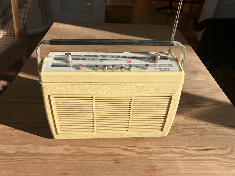 AM/FM radio, Bang  Olufsen, Beolit