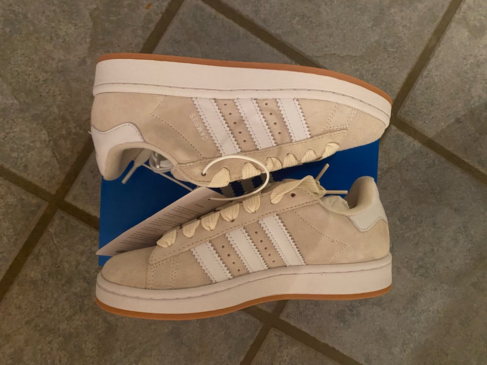 Sneakers, str. 38, Adidas