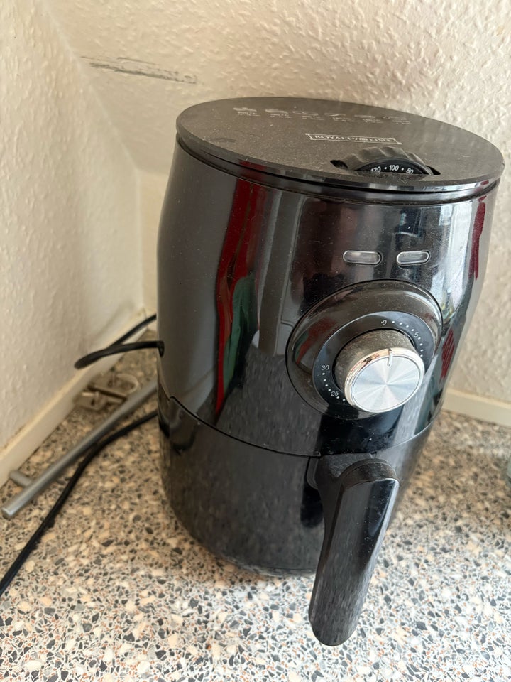 Airfryer, Royalty Line