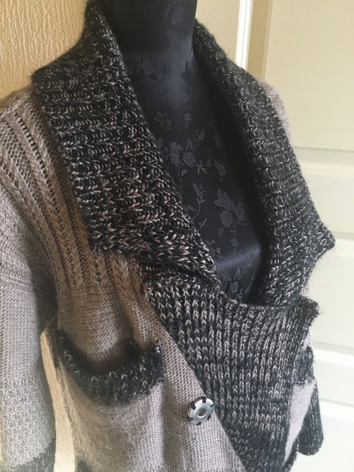 Cardigan, Munthe plus Simonsen,