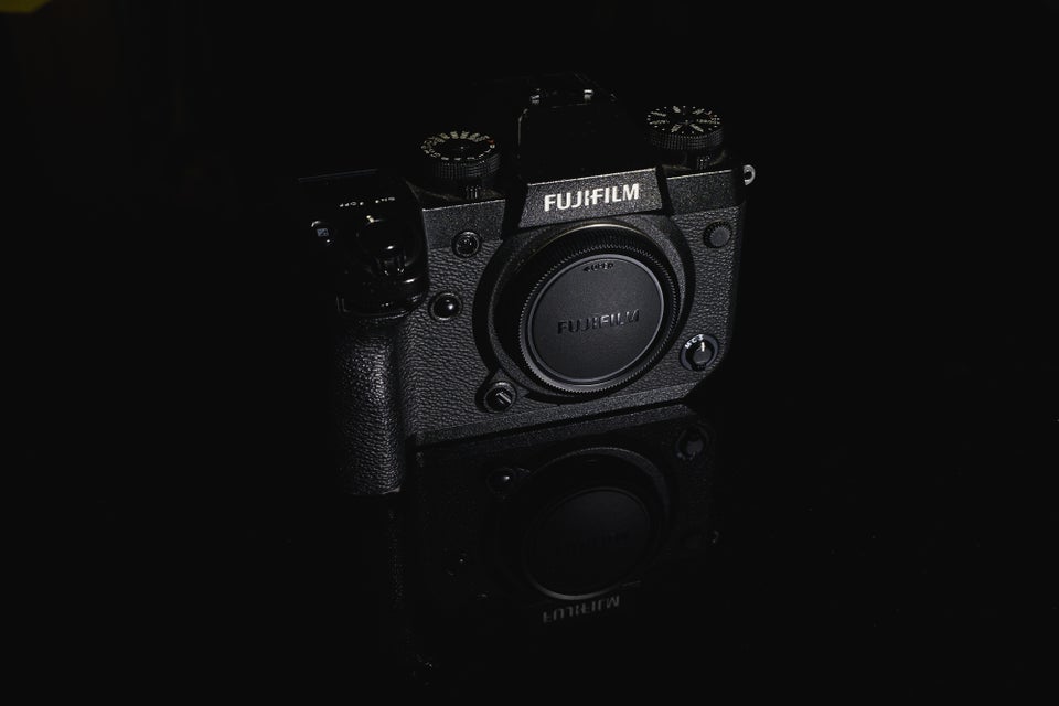 Fujifilm, X-H1, 24.3 megapixels