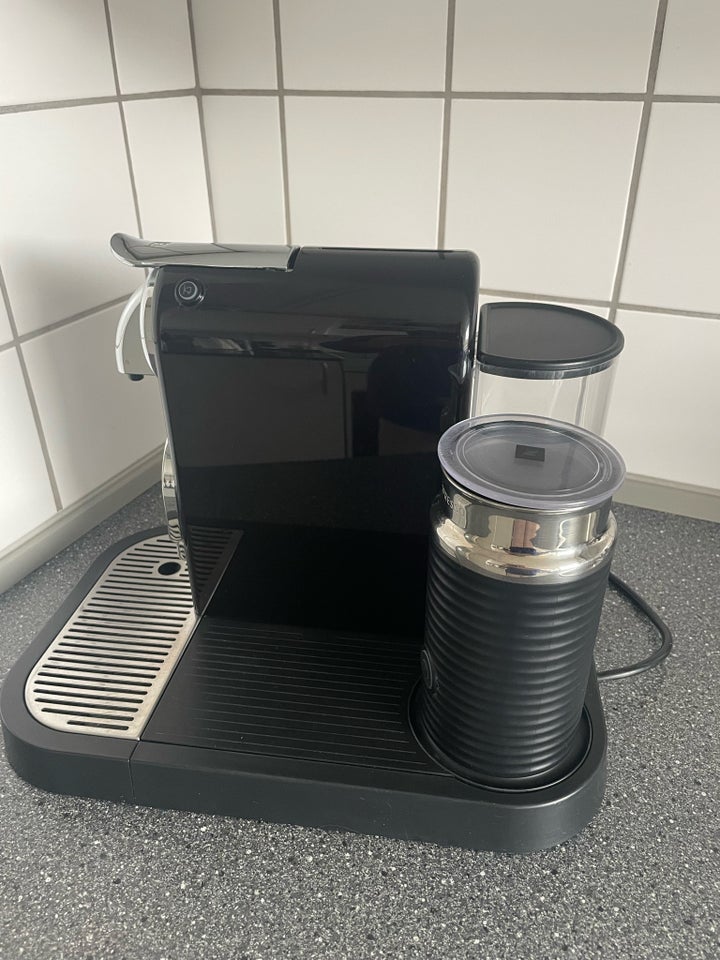 Nespresso Citiz Type D121,