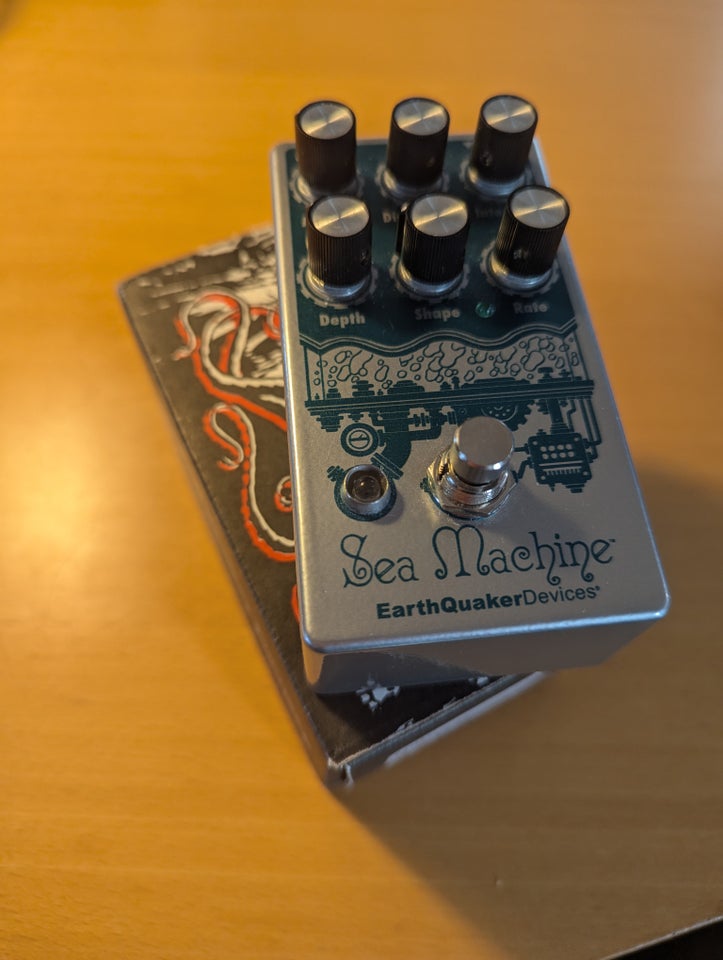 EarthQuaker Devices Sea Machine