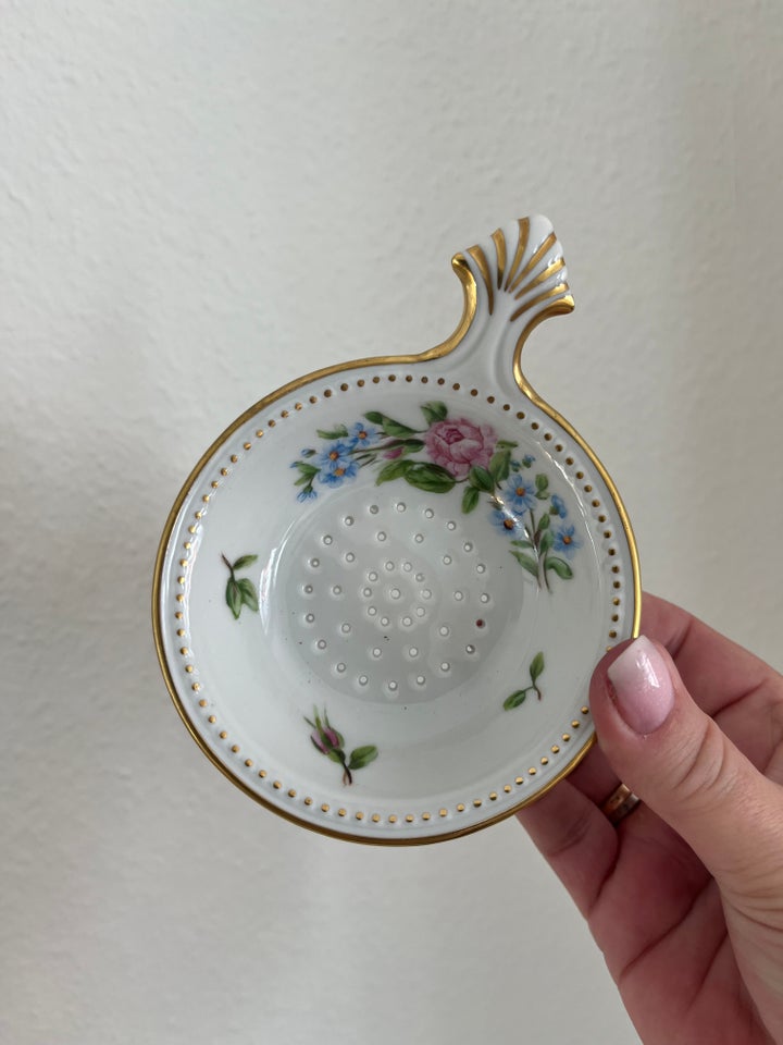 Meget smuk porcelæns si 10 cm i dia